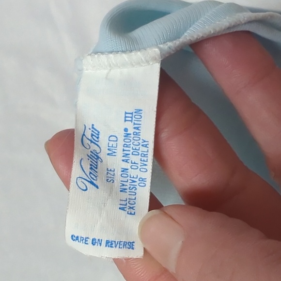 Vintage Vanity Fair Ice Blue Satin Trimmed Flower Embroidery Nightgown USA Made - Picture 6 of 7